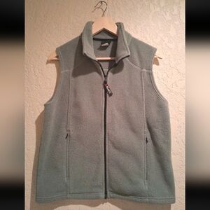 Cabela's Women's Fleece Polartec Vest Sage Green Size Medium Outdoors Hiking